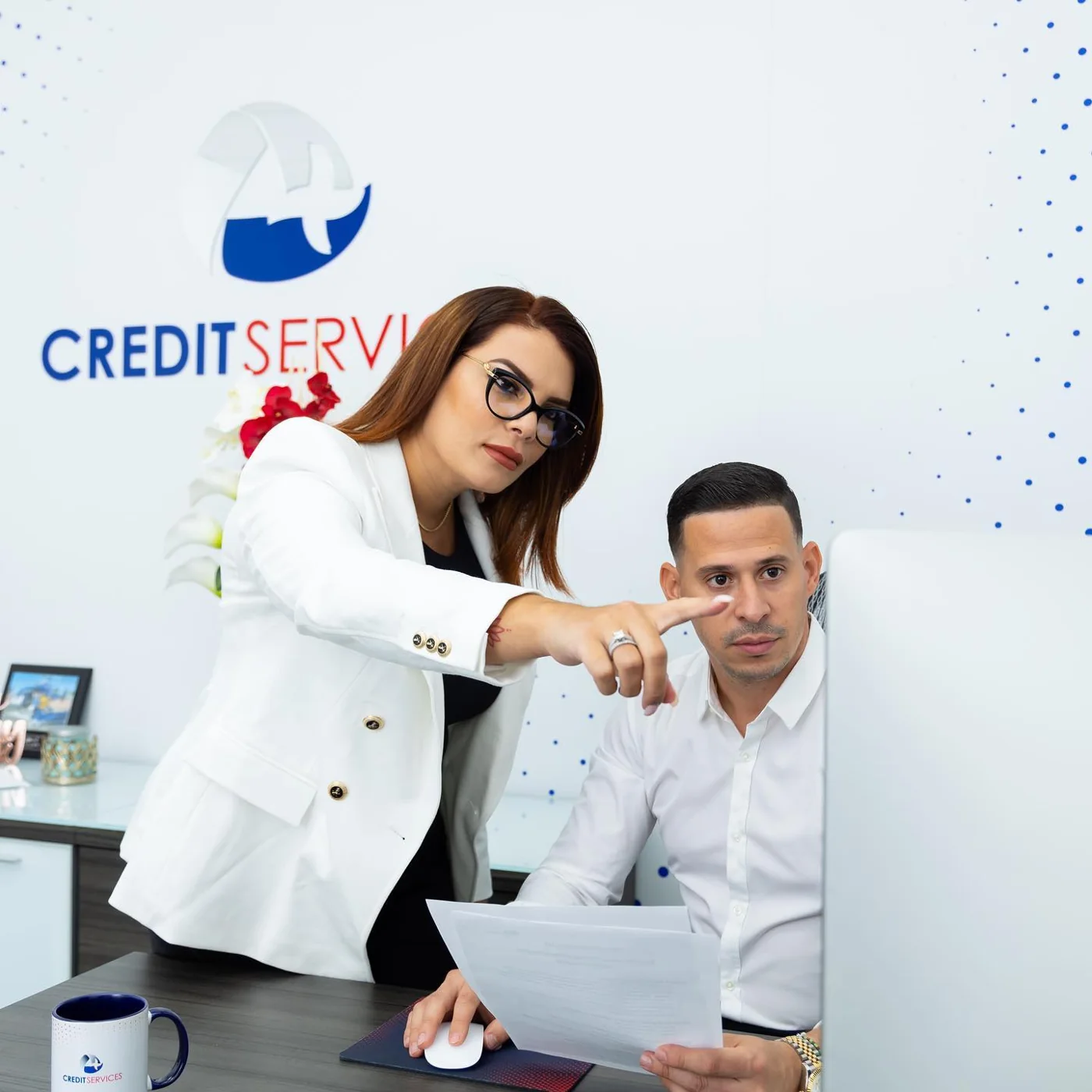 Adony and Yeni Pérez at the A Plus office